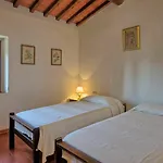 Вилла Casale Giotto By Posarellivillas