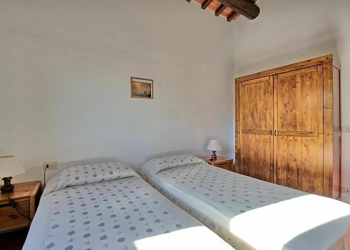 Villa Casale Giotto By Posarellivillas *