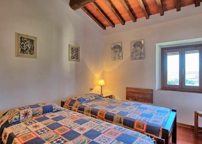 Villa Casale Giotto By Posarellivillas